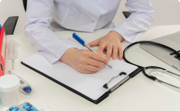 Letartóztatták a dombóvári orvost késsel fenyegető férfit