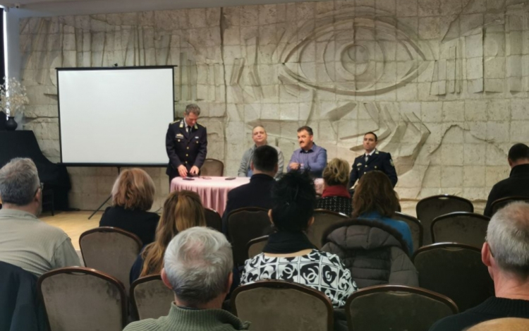 Dombóváron is üléseztek a kábítószerügyért felelős szakemberek