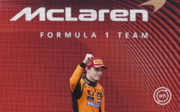 Kínai Nagydíj - Piastri rajt-cél győzelmet aratott Sanghajban