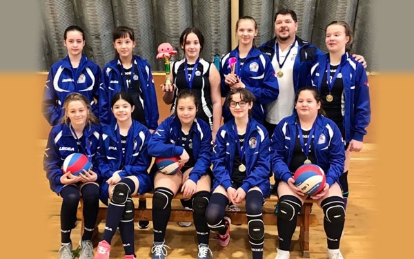 A Dombóvári Amatőr Röplabda Club SzE folytathatta megkezdett versenysorozatát
