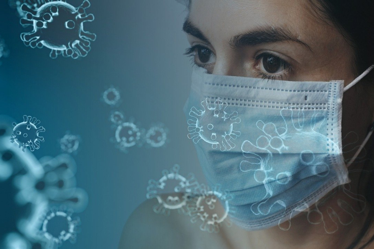 Késő nyárra már kialakulhat a közösségi immunitás az EU-ban