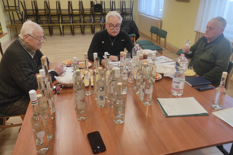 Pálinka- és Borversenyt tartottak Nakon