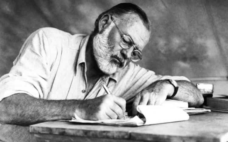 Ernest Hemingway kiadott művei hemzsegnek a 