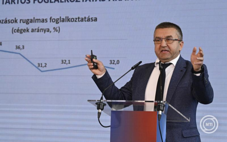 Czomba Sándor: elérhető a 85 százalékos foglalkoztatási arány