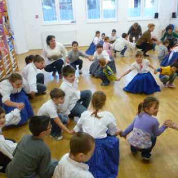 Farsangzáró táncház a kaposszekcsői óvodában