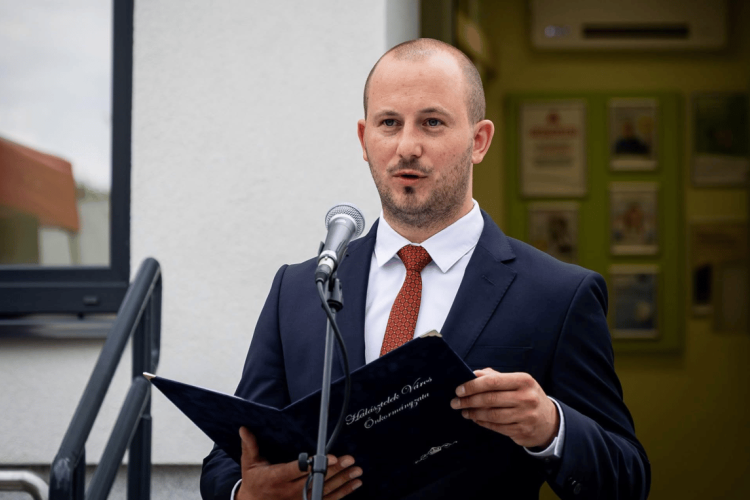 Őrizetbe vették Halásztelek polgármesterét